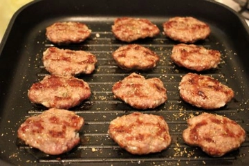 Köfteye Karbonat Neden Konur?